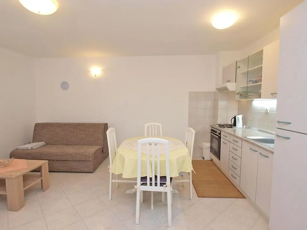 Apartments Milan 1457 Rovinj 0*,  Croatia