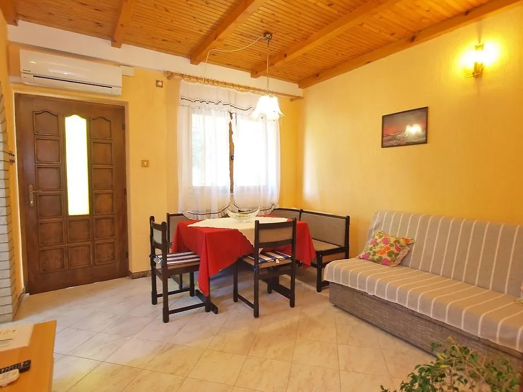 Apartments Milan 1457 Rovinj Croatia