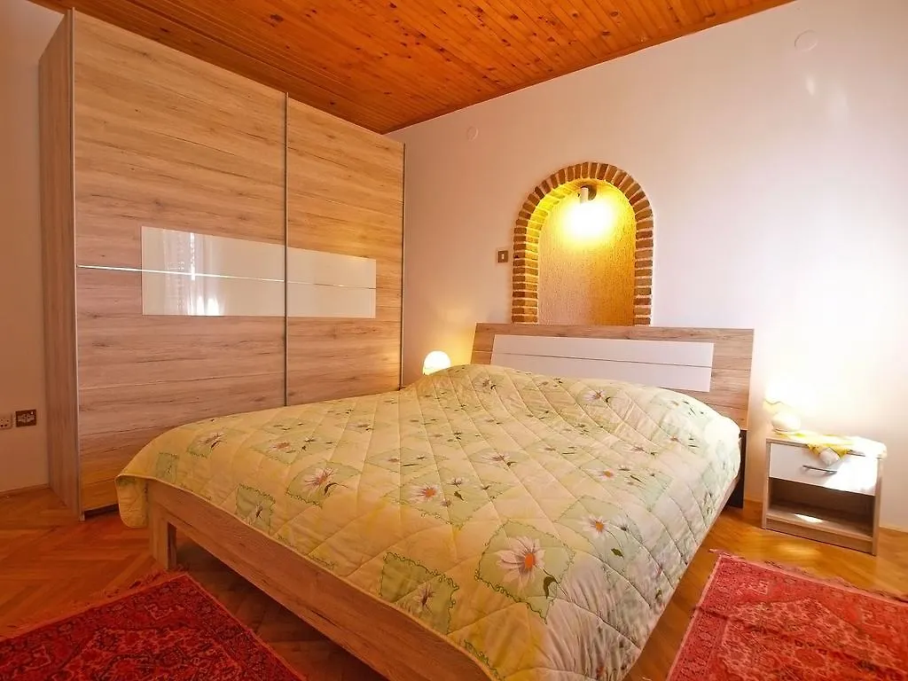 Apartments Milan 1457 Rovinj 0*,