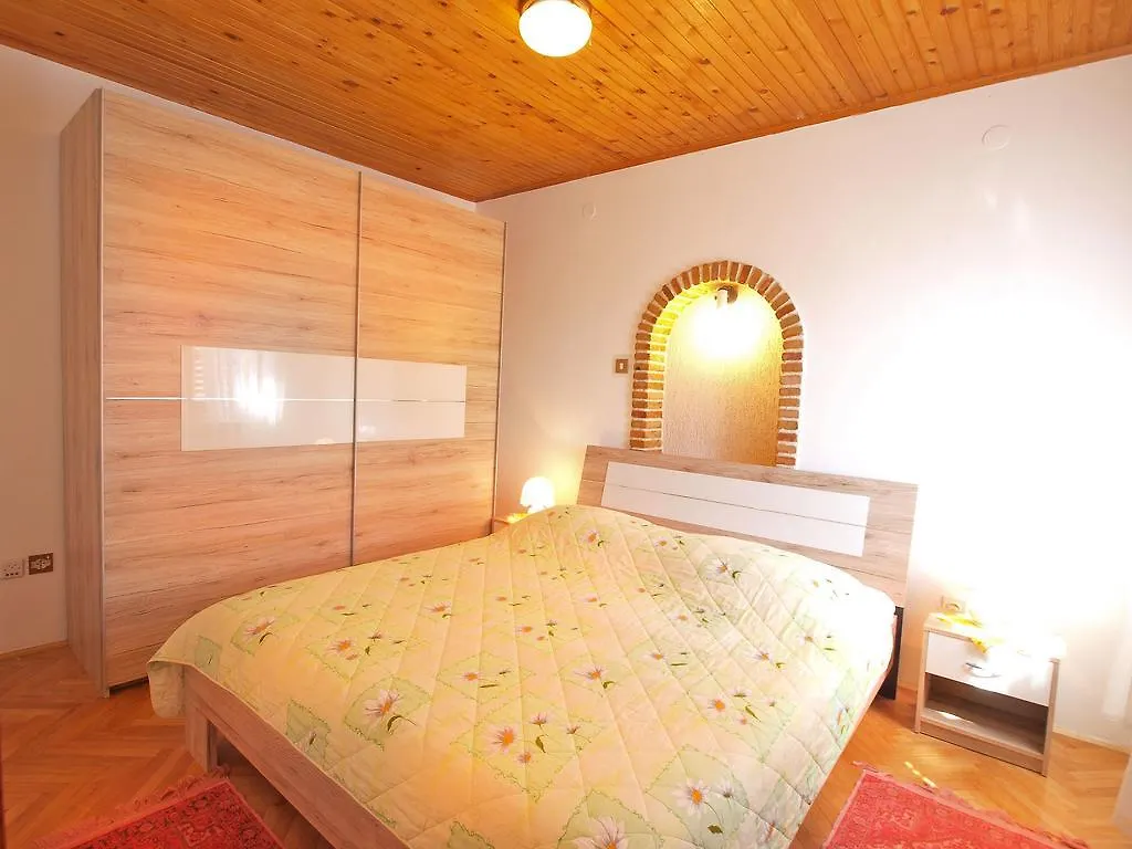 Apartments Milan 1457 Rovinj 0*,  Croatia