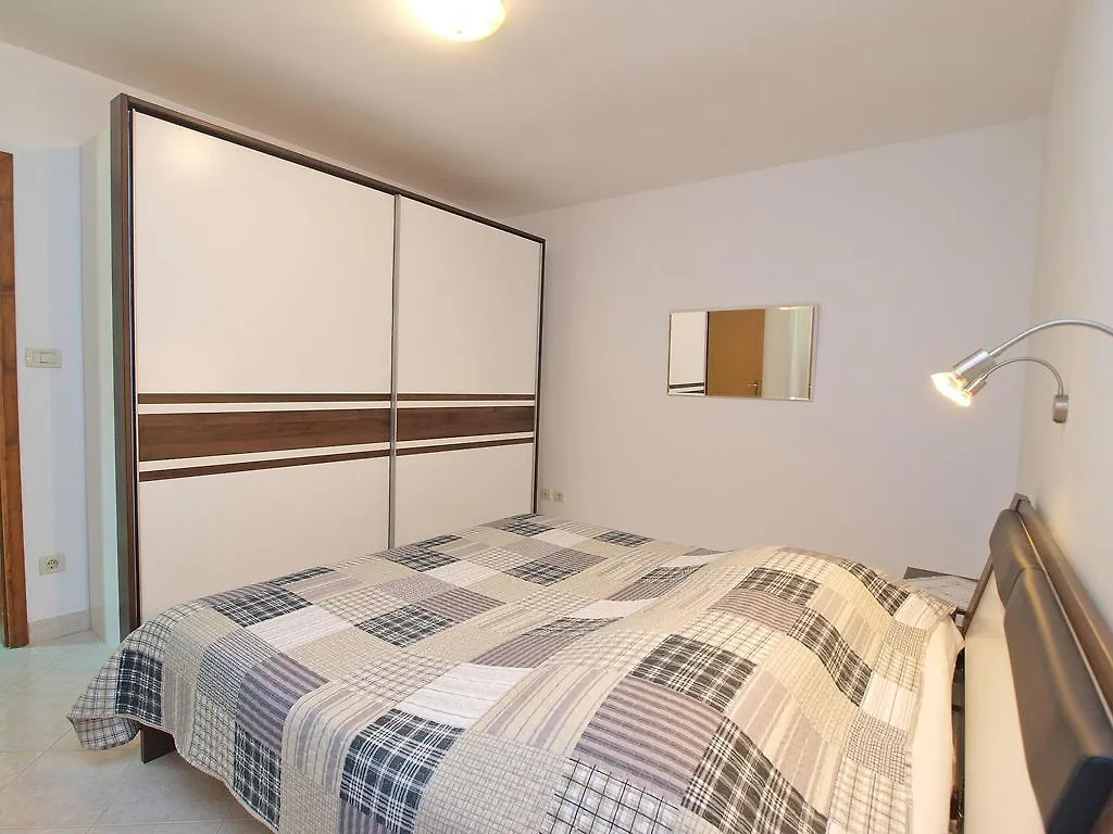 Apartments Milan 1457 Rovinj 0*,